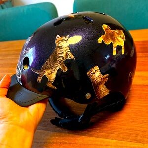 Cute kitty cat “nutcase” size M